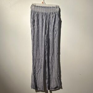 Stretchy Blue and White Vacation Pants